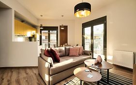 Strefi Hill Suites
